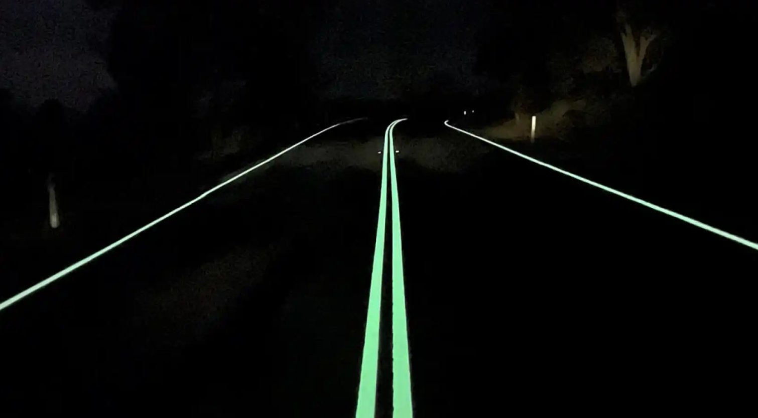 Australia reduce los accidentes viales un 67 % con carreteras que brillan en la oscuridad