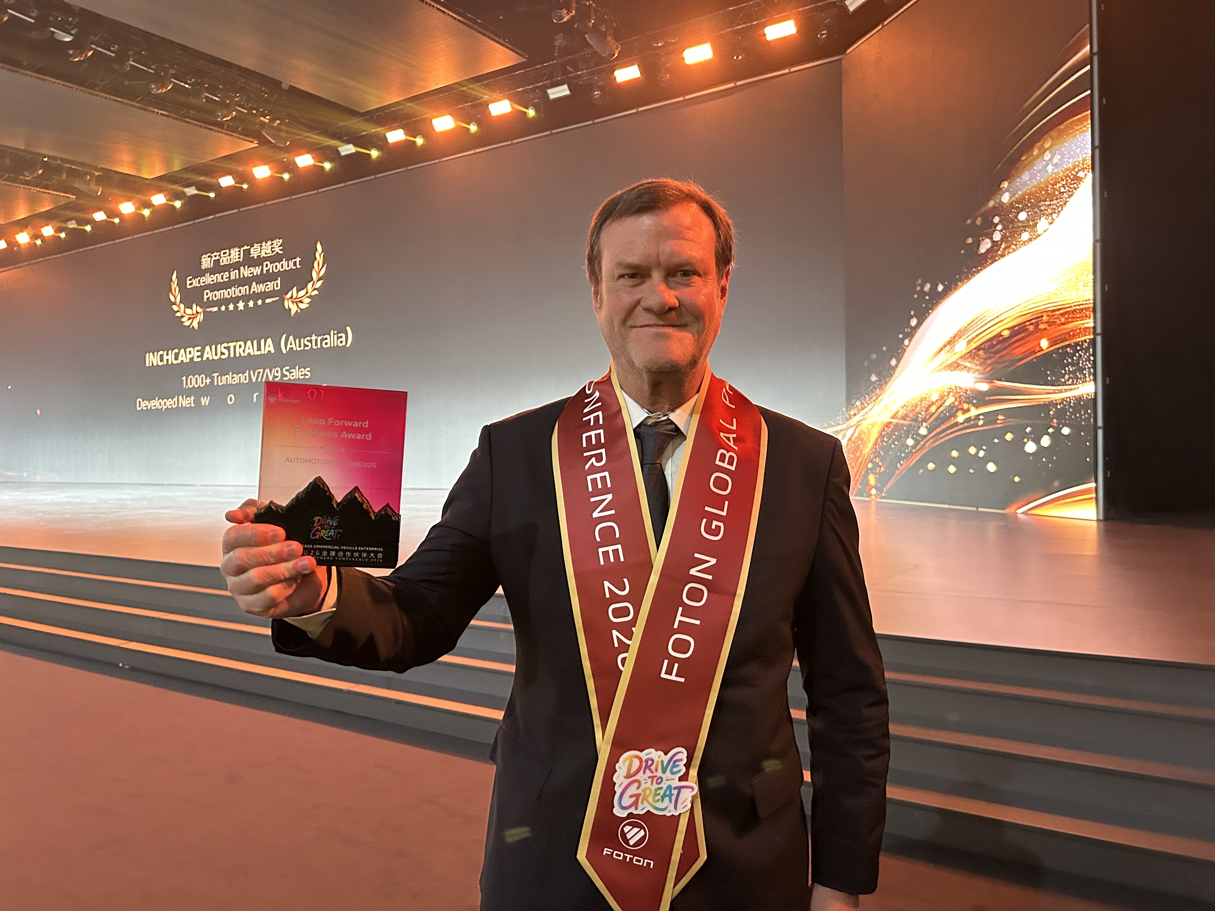 Automotores y Anexos S.A. recibió un reconocimiento global por su crecimiento en vehículos comerciales