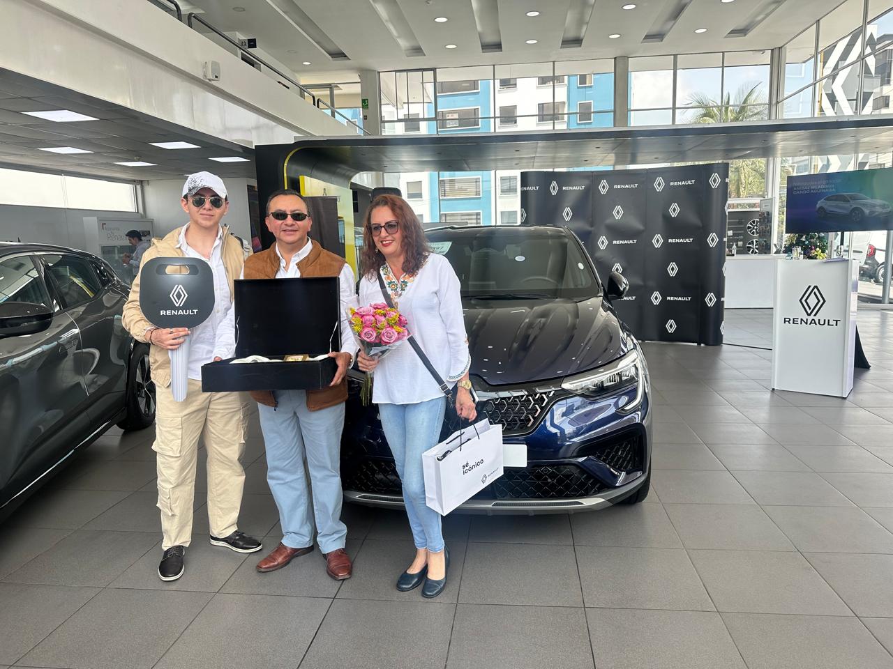 Aníbal Cando ganó un Renault Arkana Hybrid, tras un concurso a escala nacional