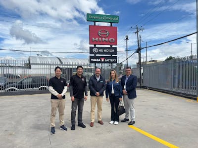 Ejecutivos de Yuasa Japón revisaron el crecimiento del mercado de baterías en Ecuador junto a Teojama Comercial