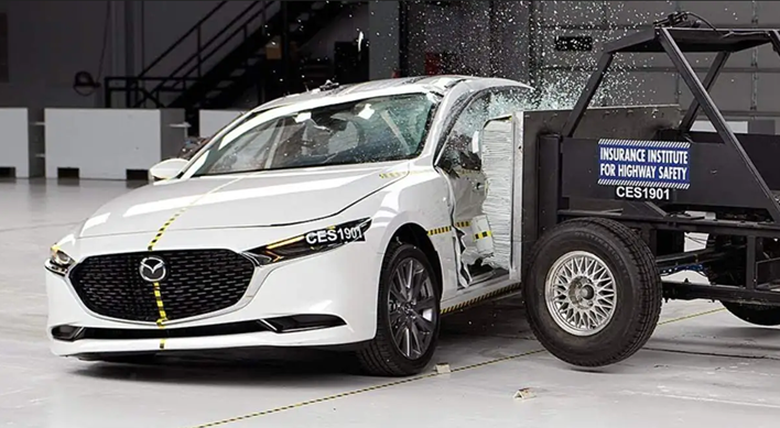 Mazda lidera ranking de seguridad vehicular de Consumer Reports en 2026
