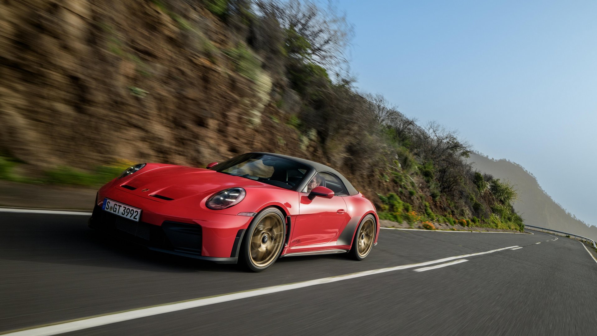 Porsche presenta el 911 GT3 S/C, un descapotable ligero, motor atmosférico y caja manual