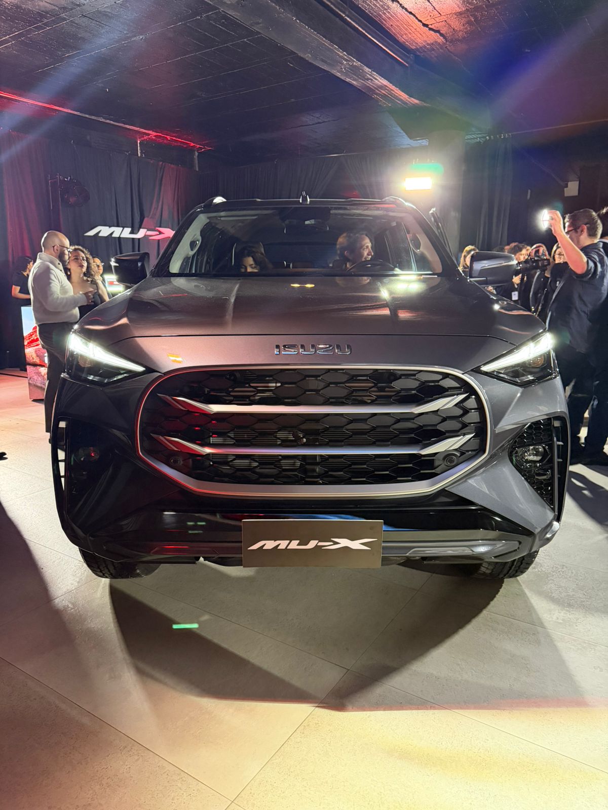 Isuzu ingresa al segmento SUV en Ecuador con el lanzamiento del MU-X
