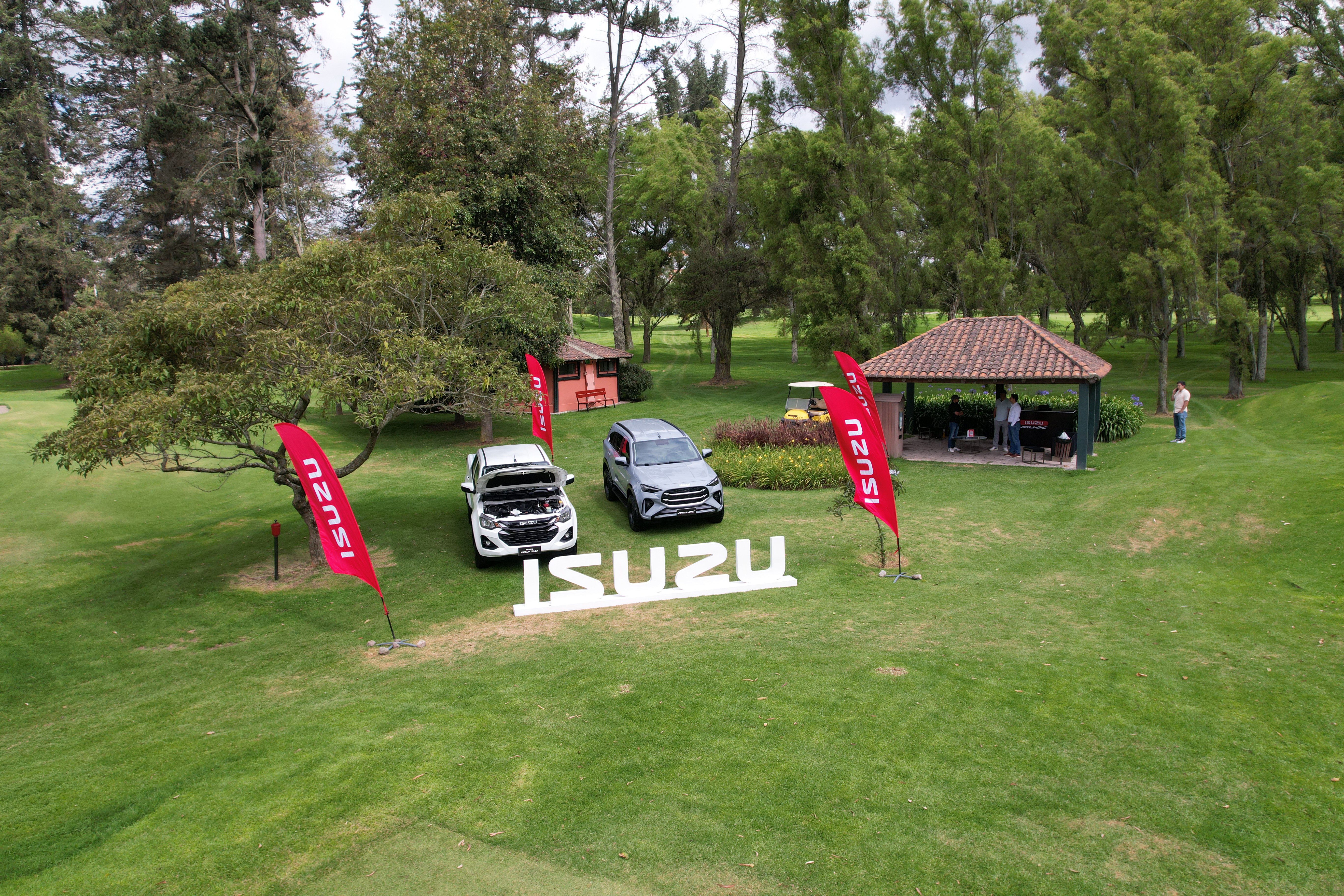 Isuzu renueva su estrategia en Ecuador y amplía su portafolio con MU-X 