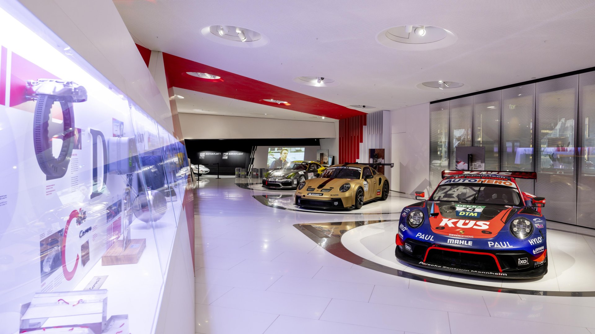 75 años de automovilismo de Porsche en una exposición que conecta pasado y futuro