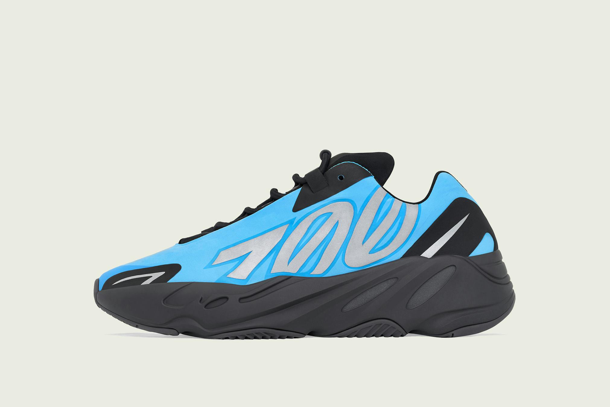yeezy 700 mnvn cyan blue