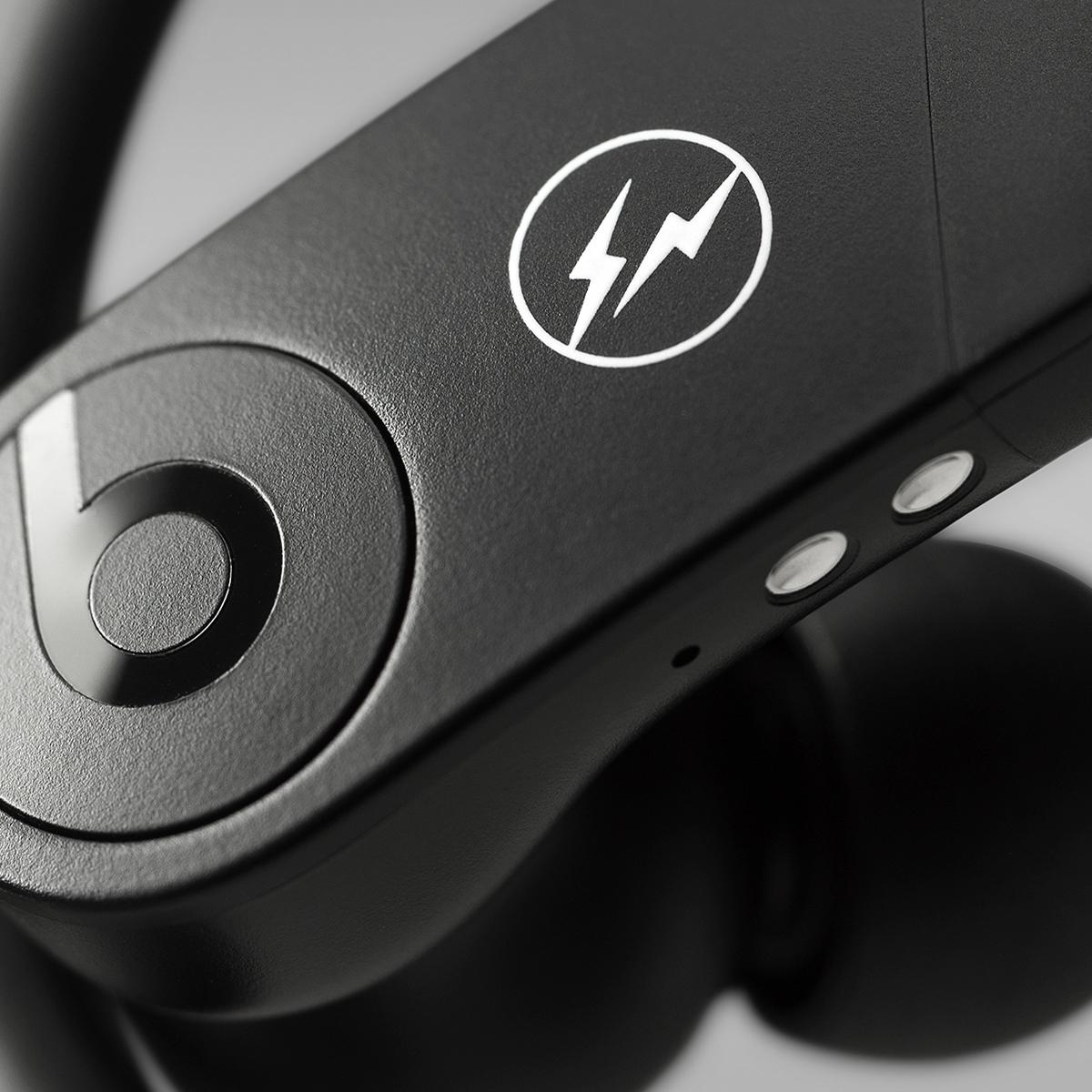 Beats x Fragment Design - Powerbeats Pro x Fragment Design Special