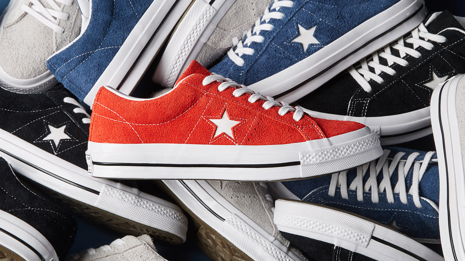 END. Features | Converse One Star 74 