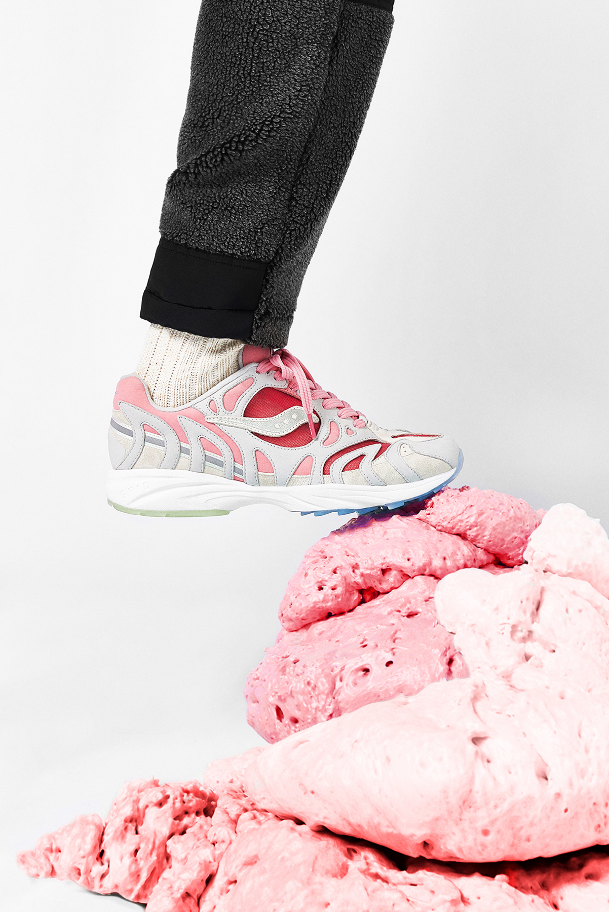 END. x Saucony Azura 2000 