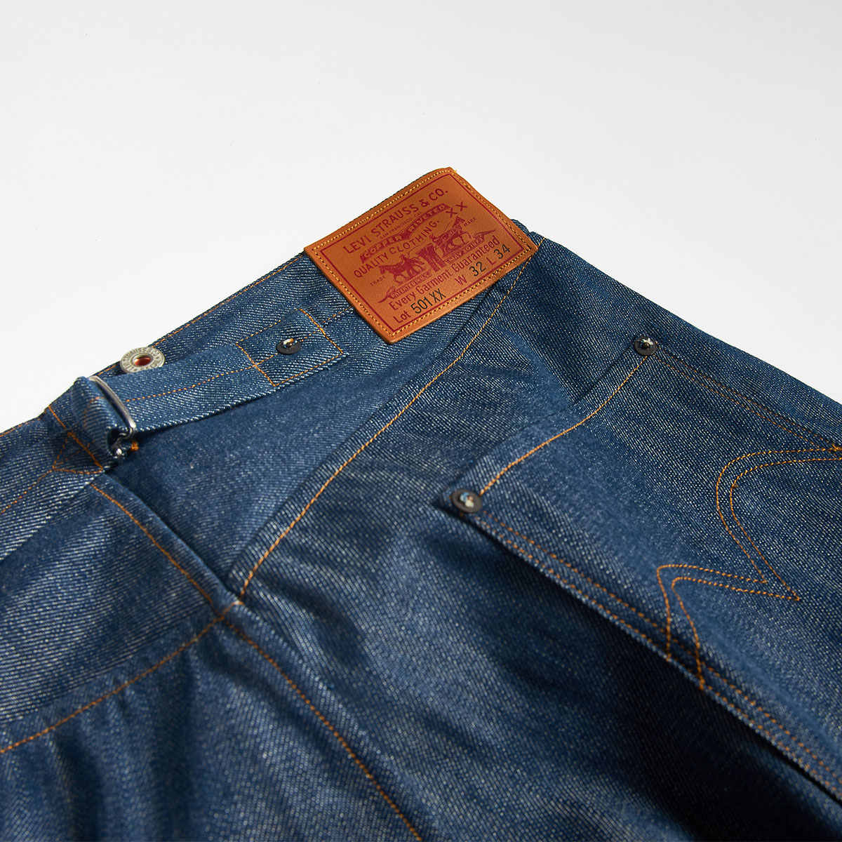 LEVIS VINTAGE CLOTHING LIMITED-EDITION 1890 “WHITE OAK” XX501