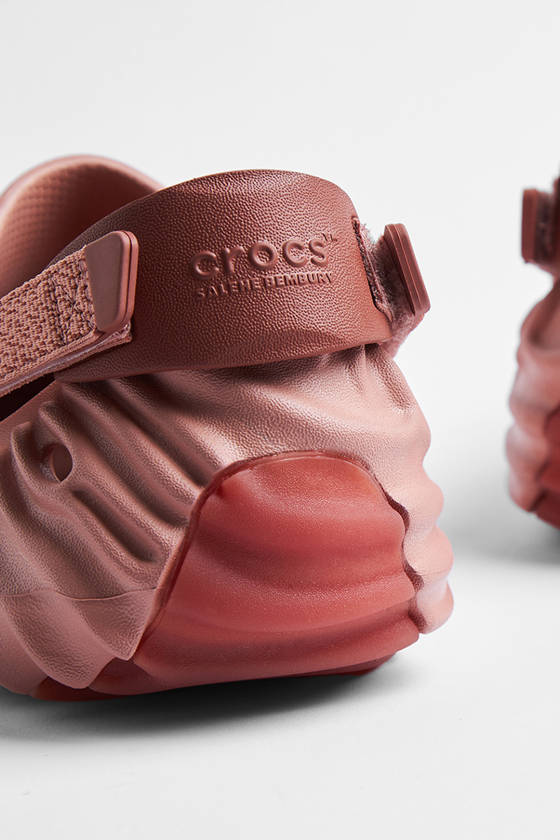 CROCS X SALEHE BEMBURY CLOG “KUWATA” - REGISTER NOW | END.