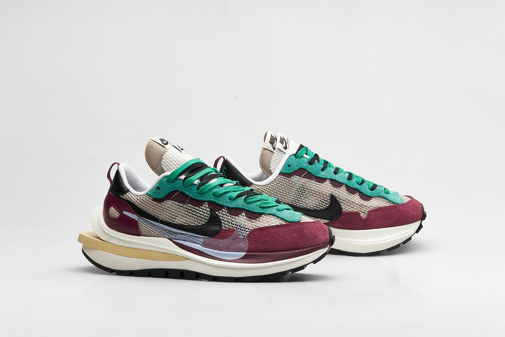 end nike sacai vaporwaffle