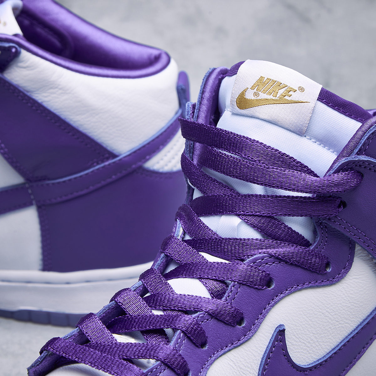 nike dunk high sp w varsity purple