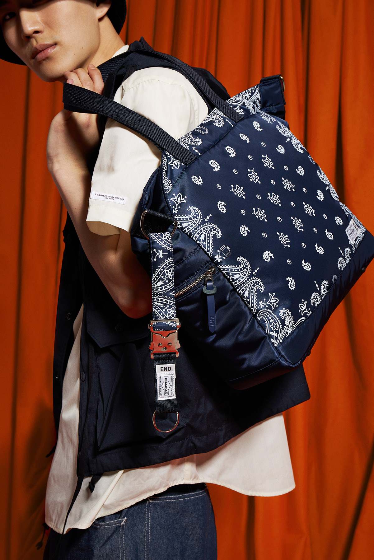 END. X PORTER-YOSHIDA & CO. “NAVY BANDANA” | END.