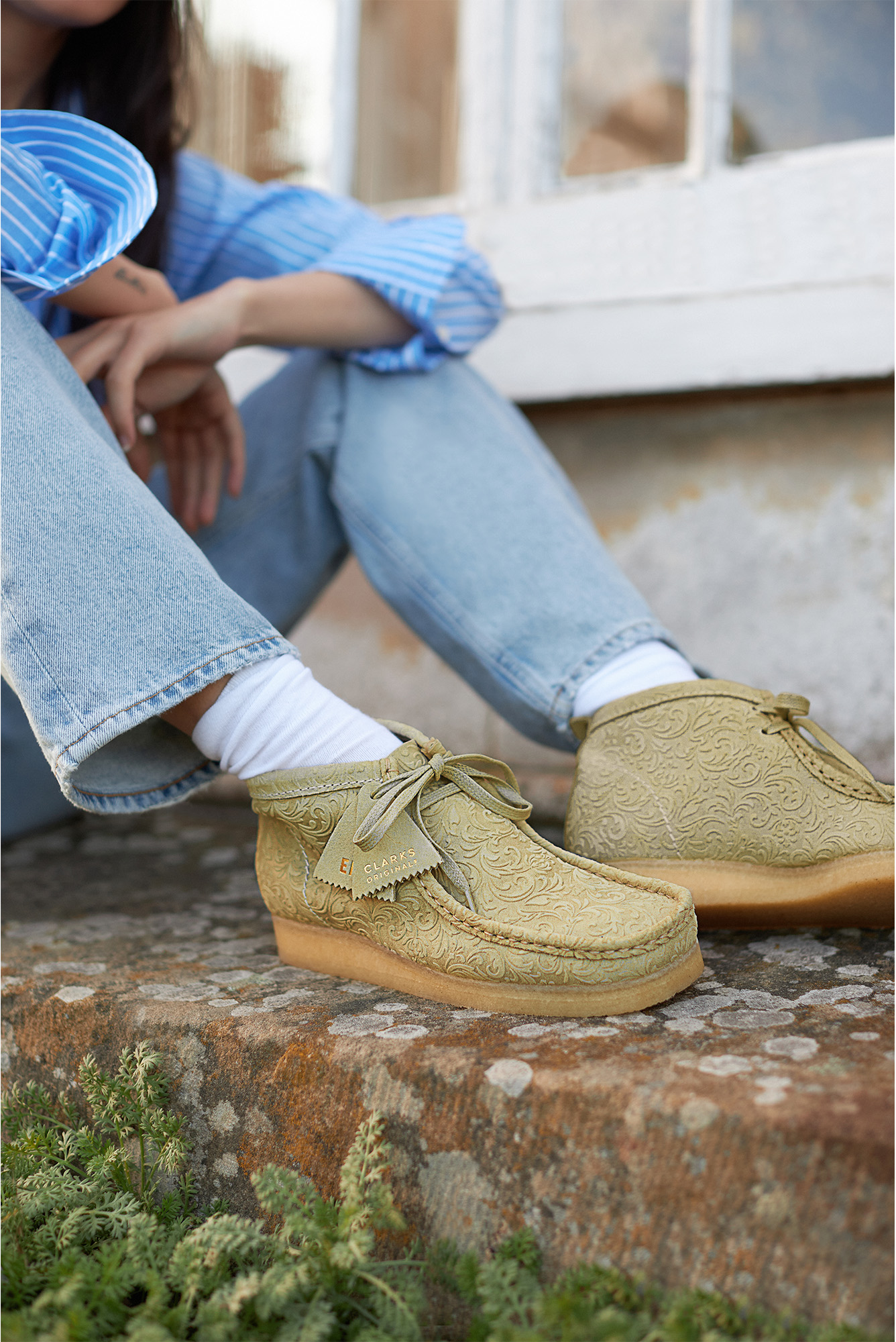 END. OXFORD FLOWERS WALLABEE BOOT ベージュ-