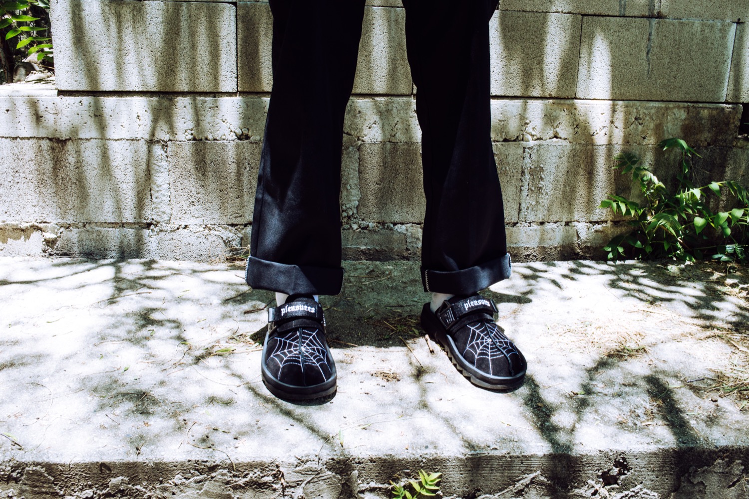 reebok x pleasures beatnik