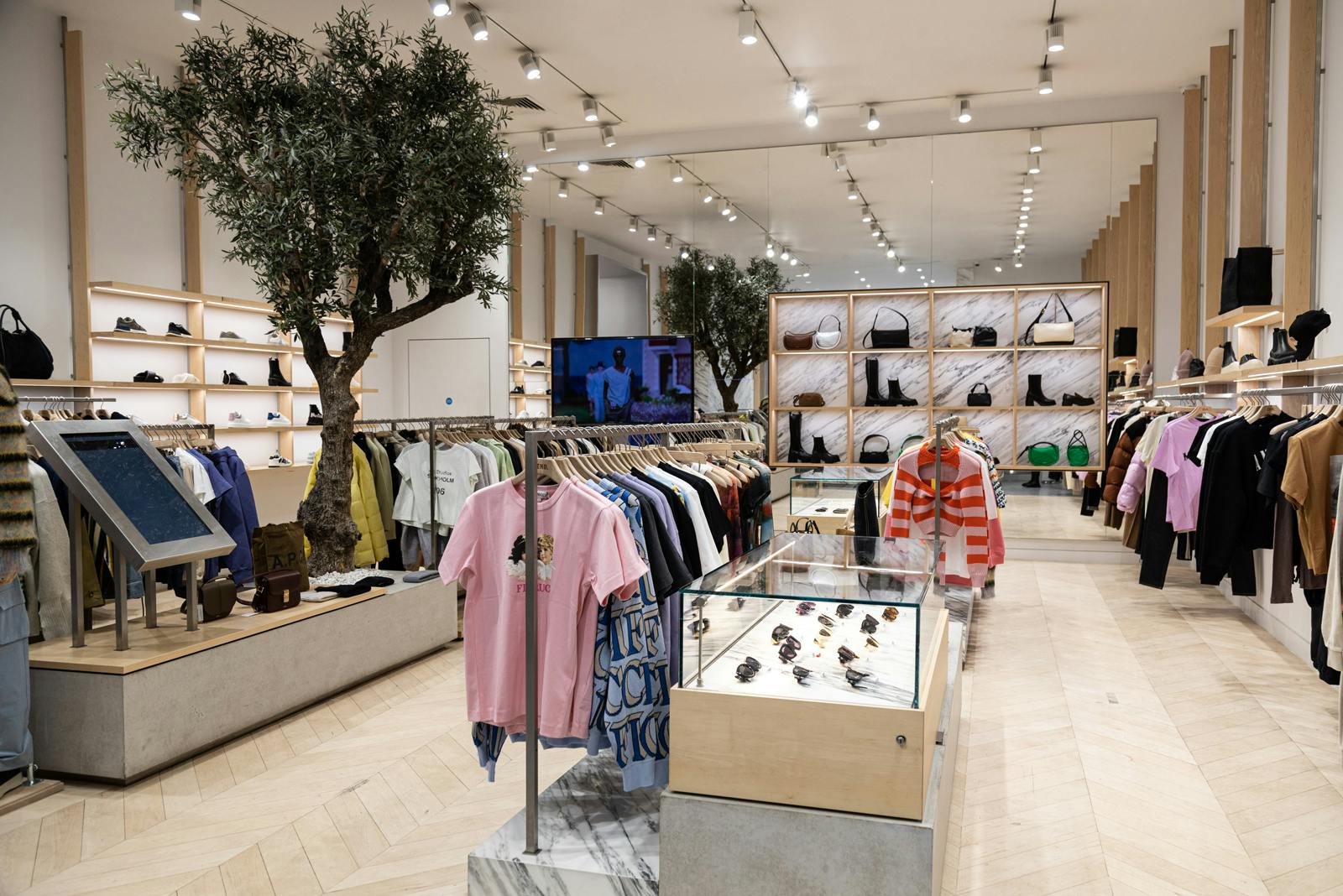 INTRODUCING END. WOMENS GLASGOW END. (US)