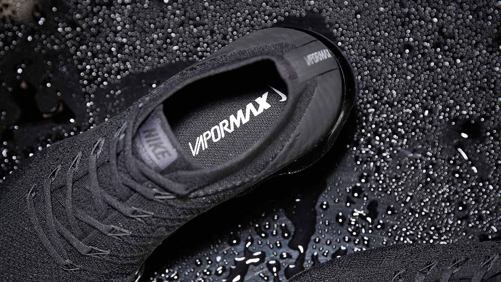 nike air vapormax triple noir