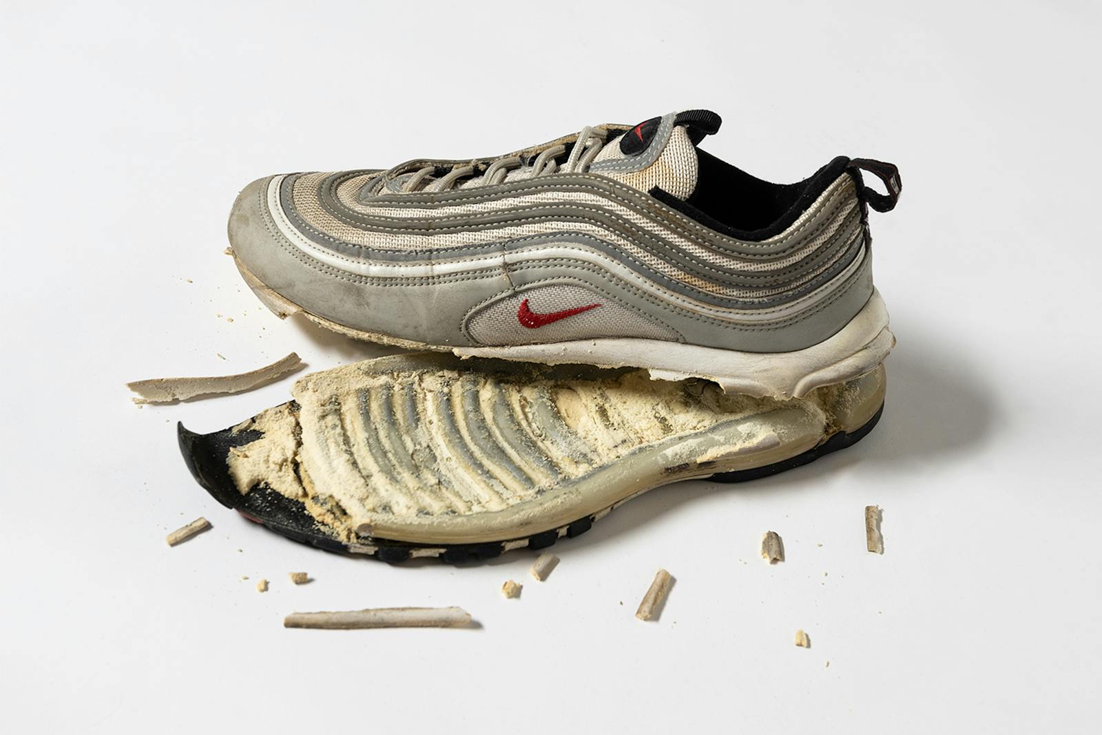 Overleving Susteen Kers PROGRESSIVE PERMANENCE: The Story of Nike's Air Max 97 “Silver Bullet” |  END. (US)