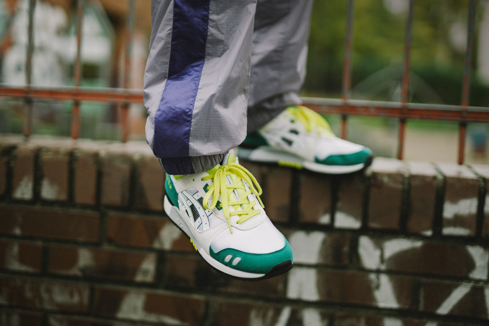 asics gel lyte iii og on feet