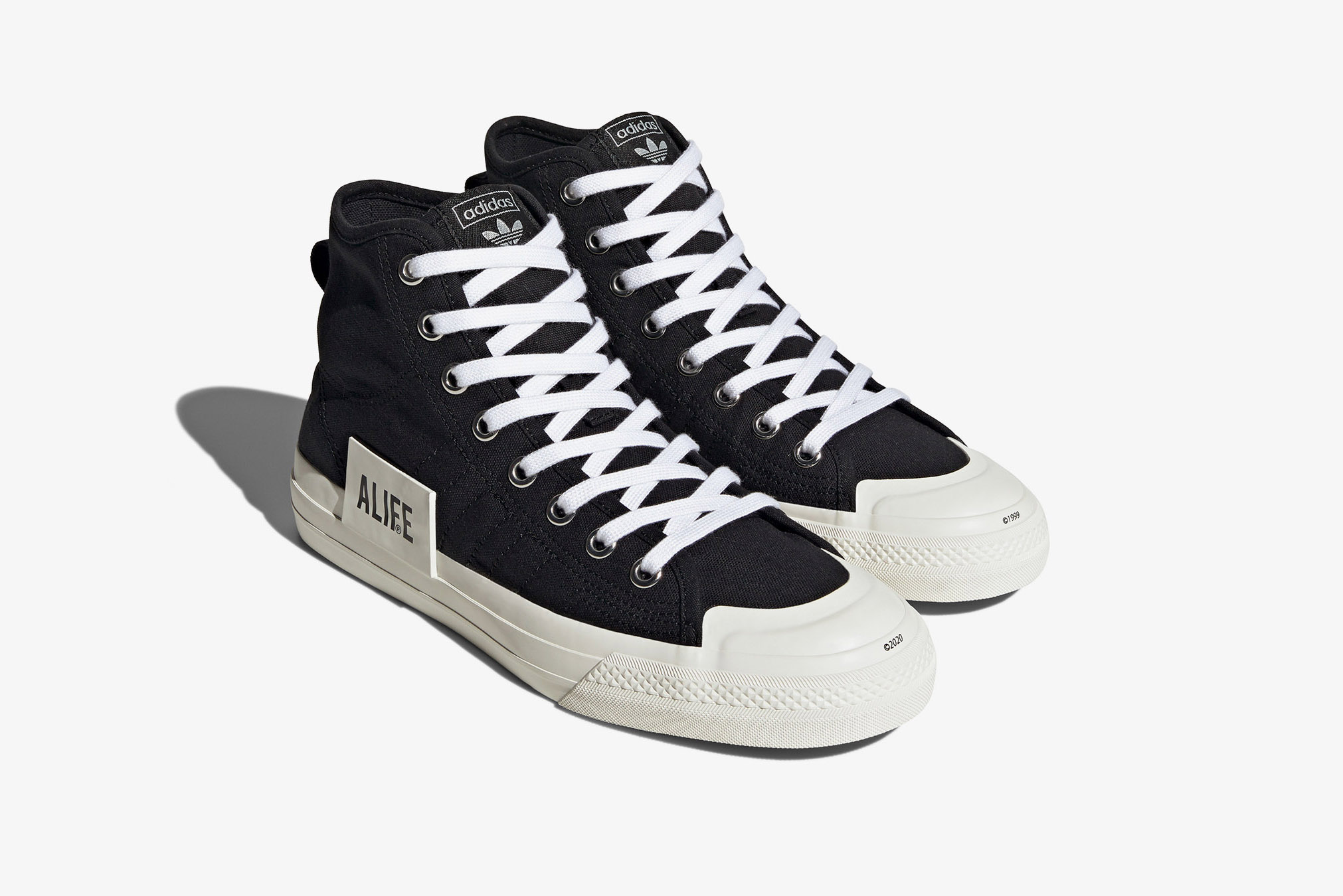 SEPATU ADIDAS YEEZY BASKETBALL QUANTUM QNTM.