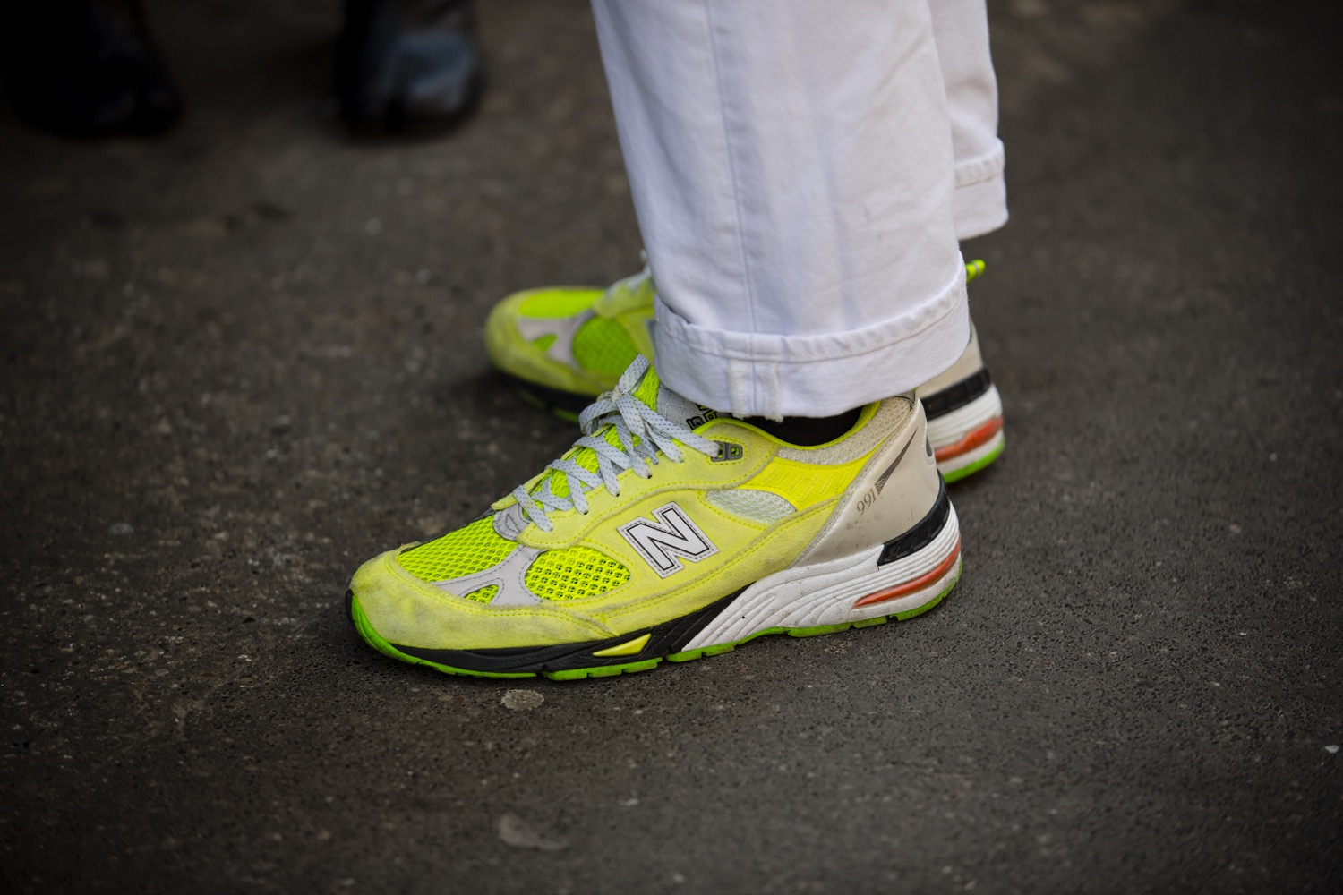 new balance 300 neon