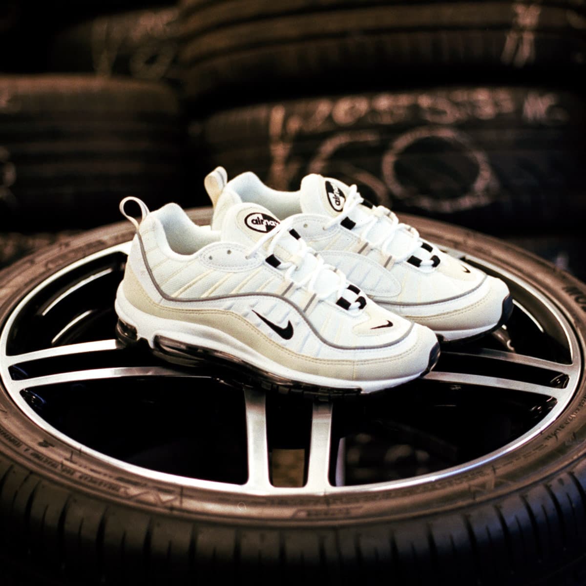 Mens white store air max 98