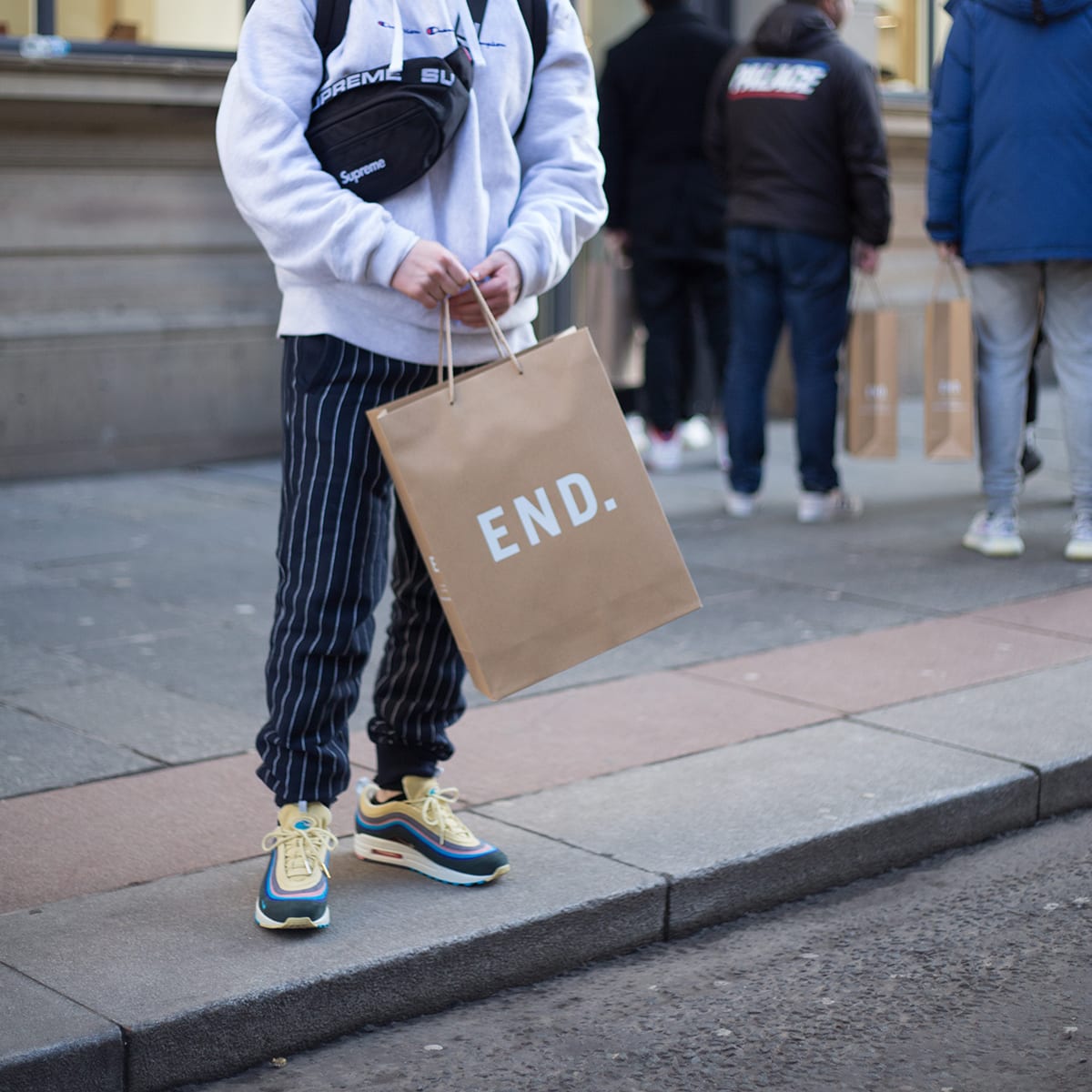 nike sean wotherspoon outfit