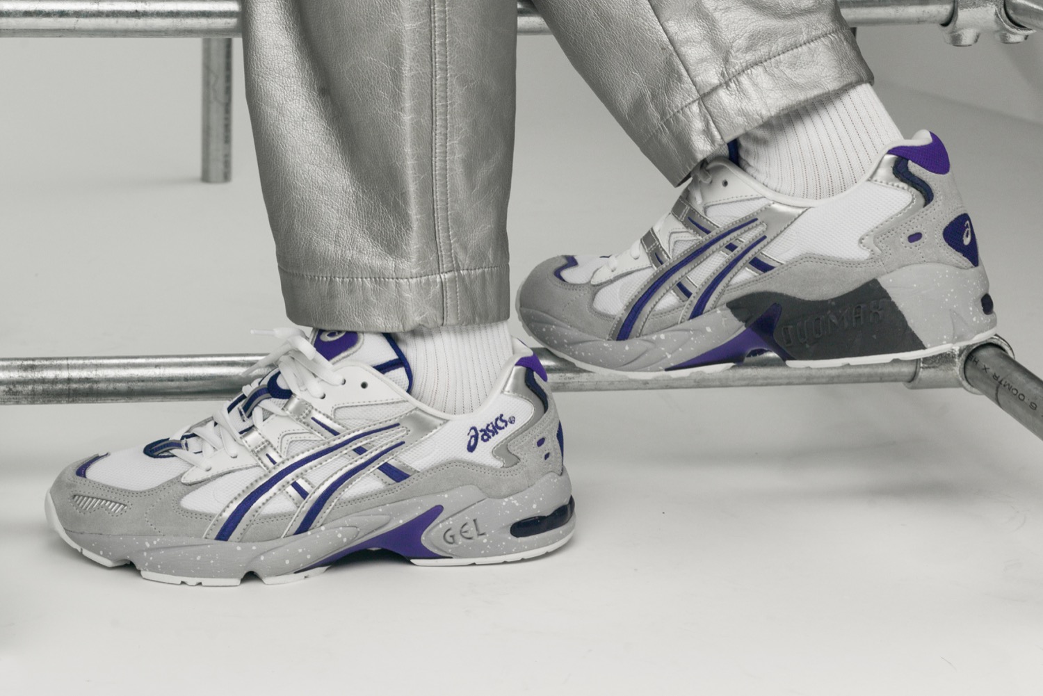 asics gel kayano 5 og silver white