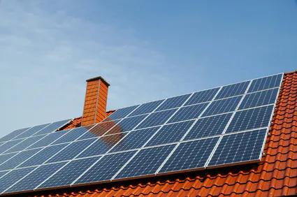 Panneaux solaires : ce qu’il faut savoir
avant de se lancer