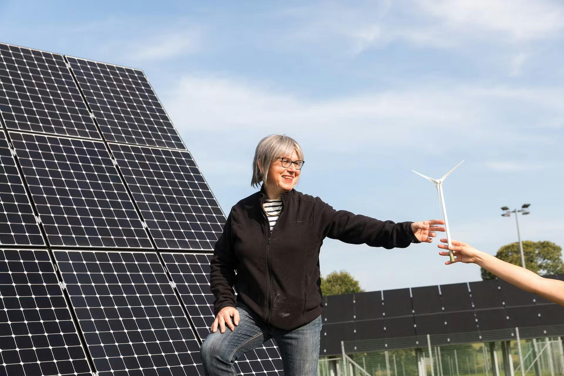 énergie renouvelable solaire éolien campagne l'humain coeur fournisseur électricité verte