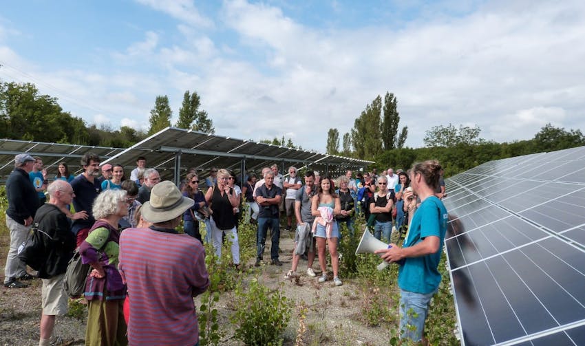 visite du parc solaire de Villesèque par Enercoop Midi-Pyrénées