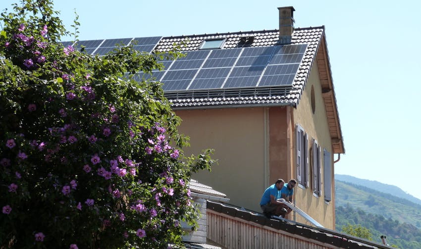 autoconsommation panneaux solaire maison production énergie renouvelable