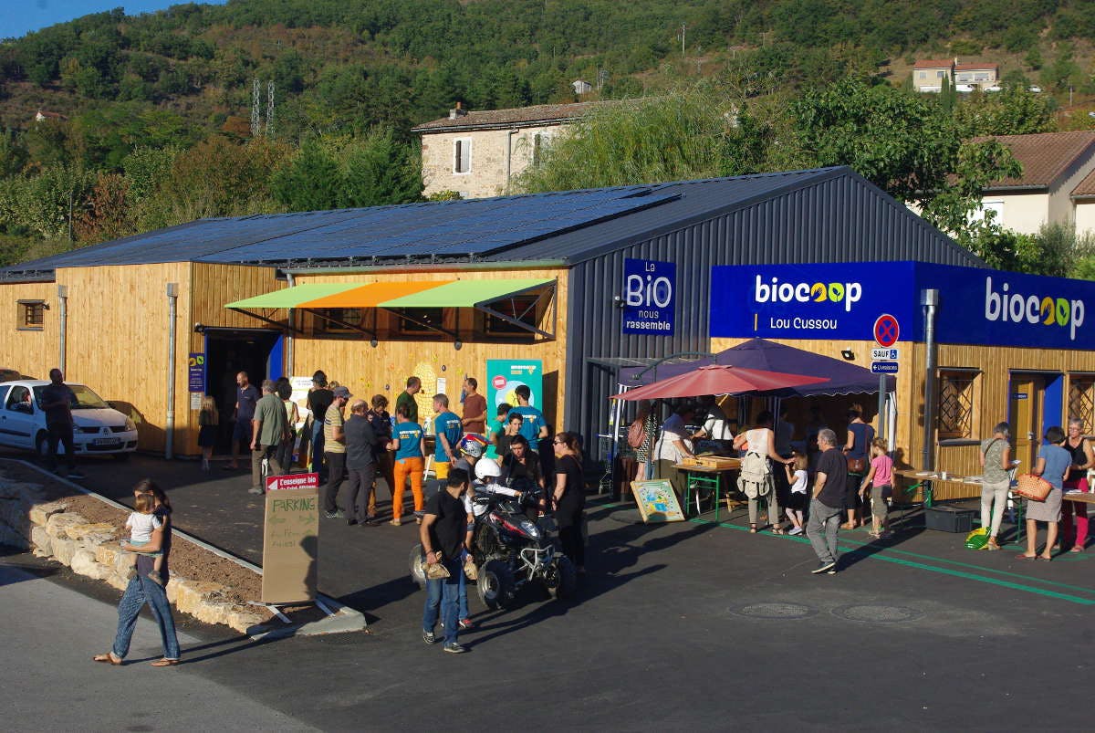 La Biocoop de Saint-Affrique et son installation photovoltaïque par Enercoop Midi-Pyrénées
