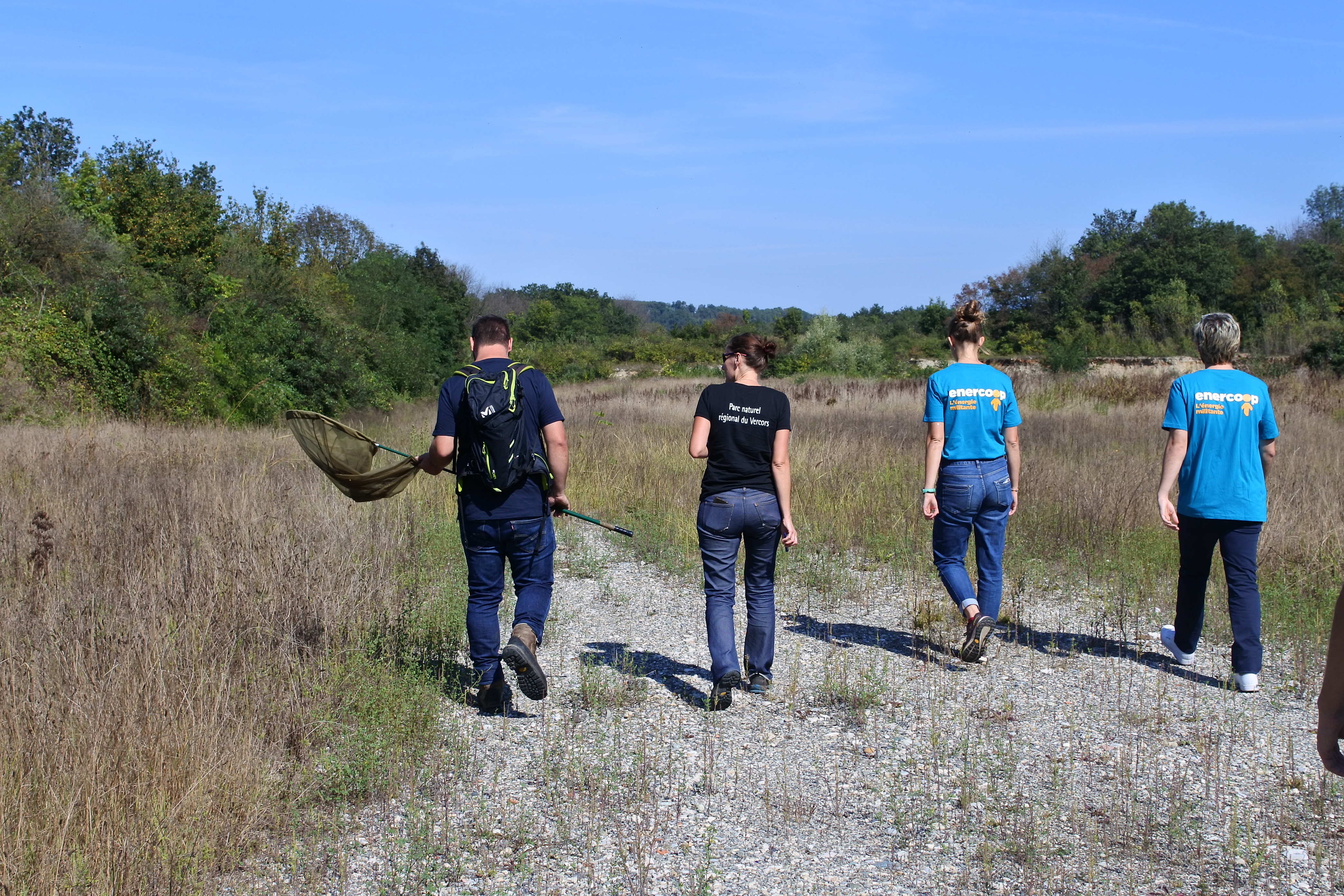Enercoop AURA sur le site de terrain du futur site de production d'énergie renouvelable à Saint Romans