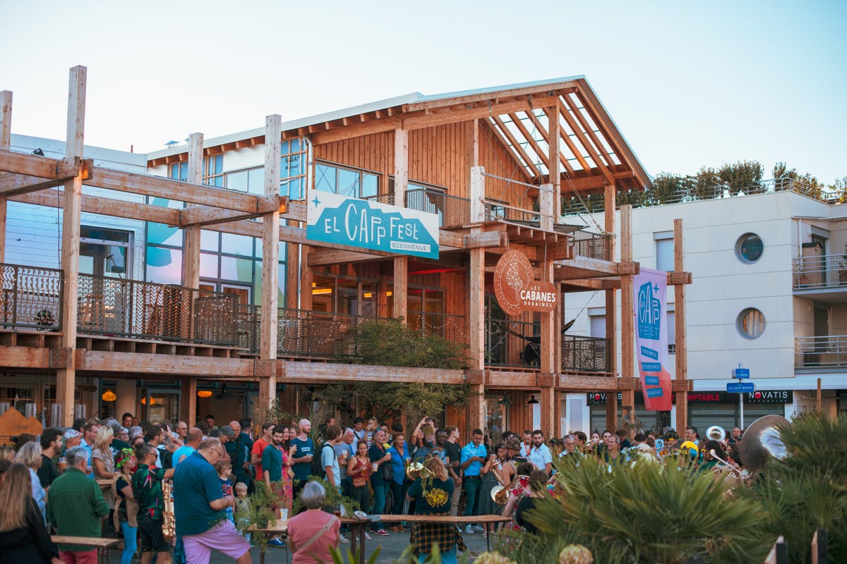 Les Cabanes Urbaines, un tiers-lieu à La Rochelle pendant le festival El Capp Fest