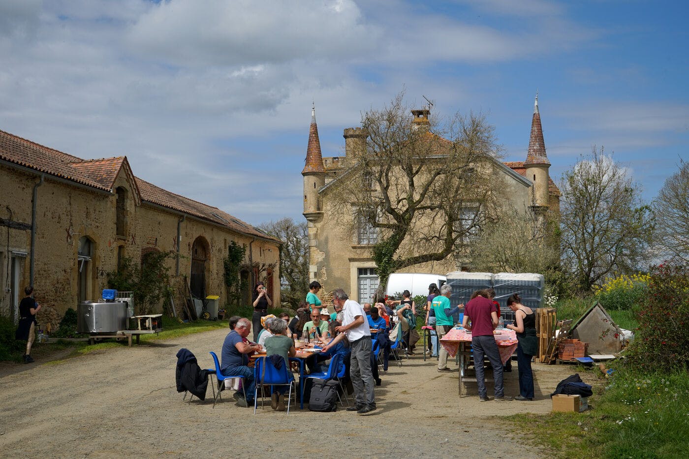 repas du midi lors de la journée pré AG d'EMIP