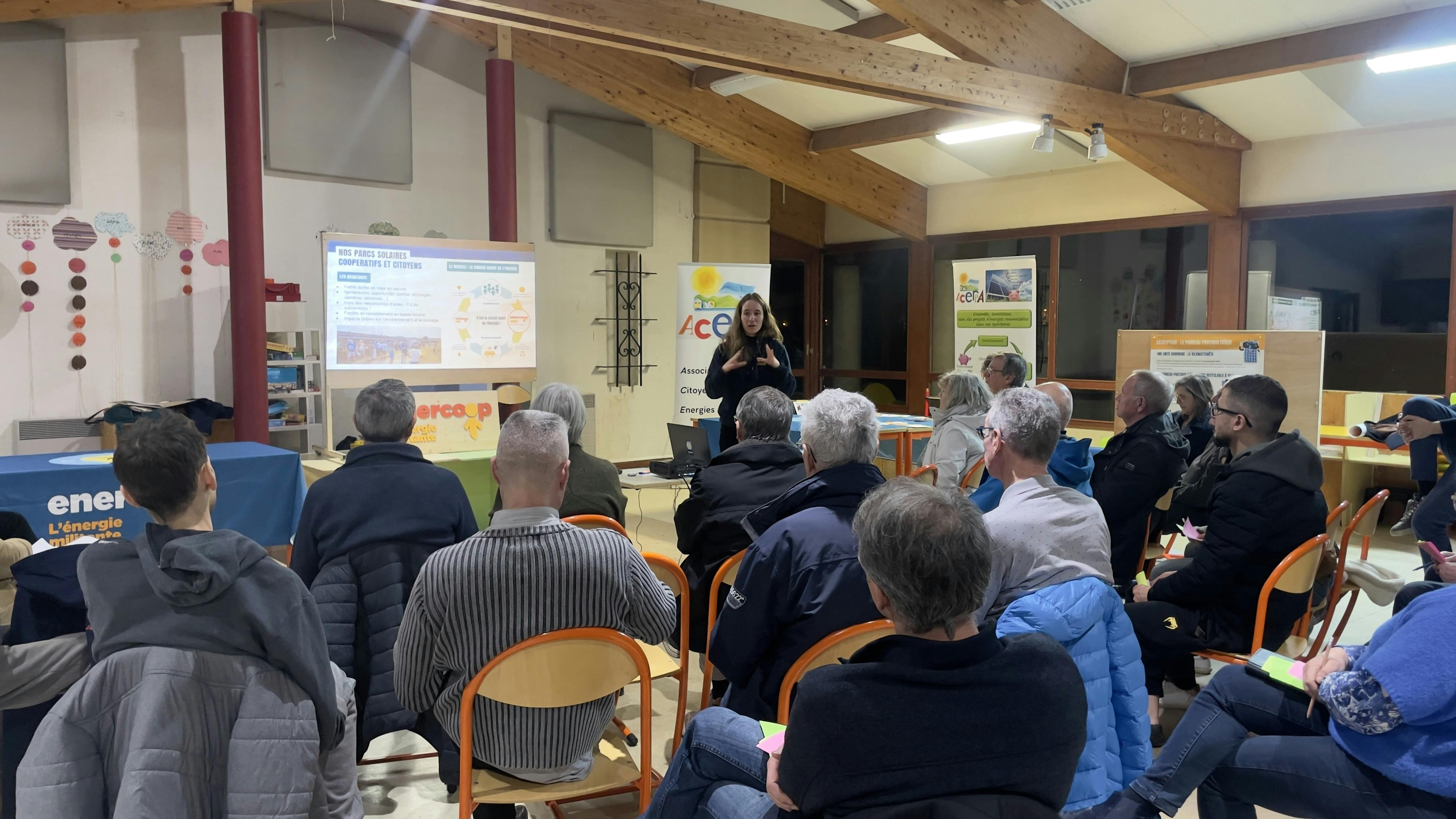 réunion publique parc solaire ambérieu en bugey avec pl'ain d'energie et enercoop AURA