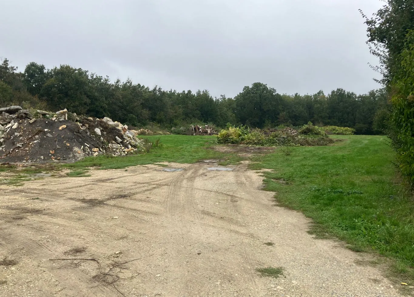 hoto du terrain de mouthiers