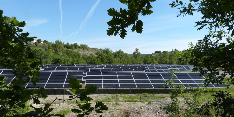 Parc solaire de Lacombe à Villesèque par Enercoop Midi-Pyrénées