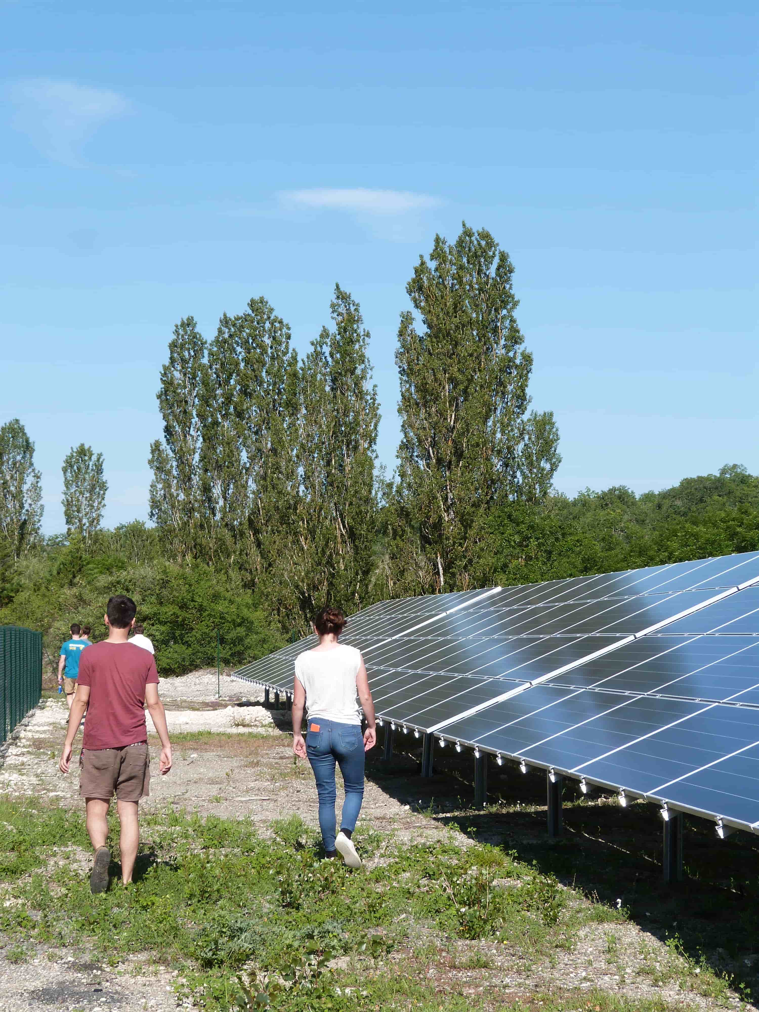 Le parc solaire citoyen de Lacombe de la Pâture à Villesèque
