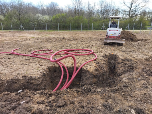 Creusement des tranchées sur le parc de Meauzac