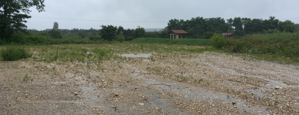 terrain pour le futur parc solaire d'Enercoop AURA à Ambérieu