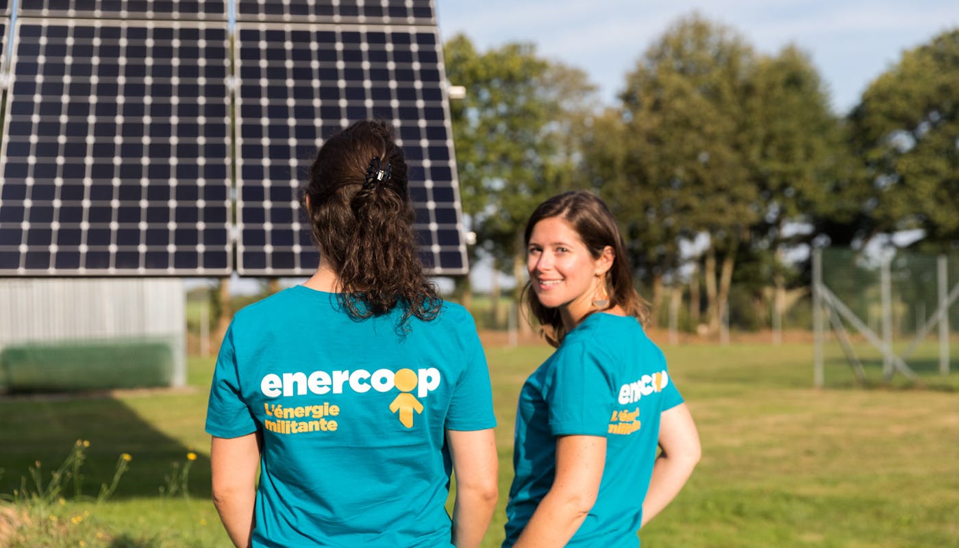 Enercoop - autoconsommation - panneaux photovoltaïques - femmes 
