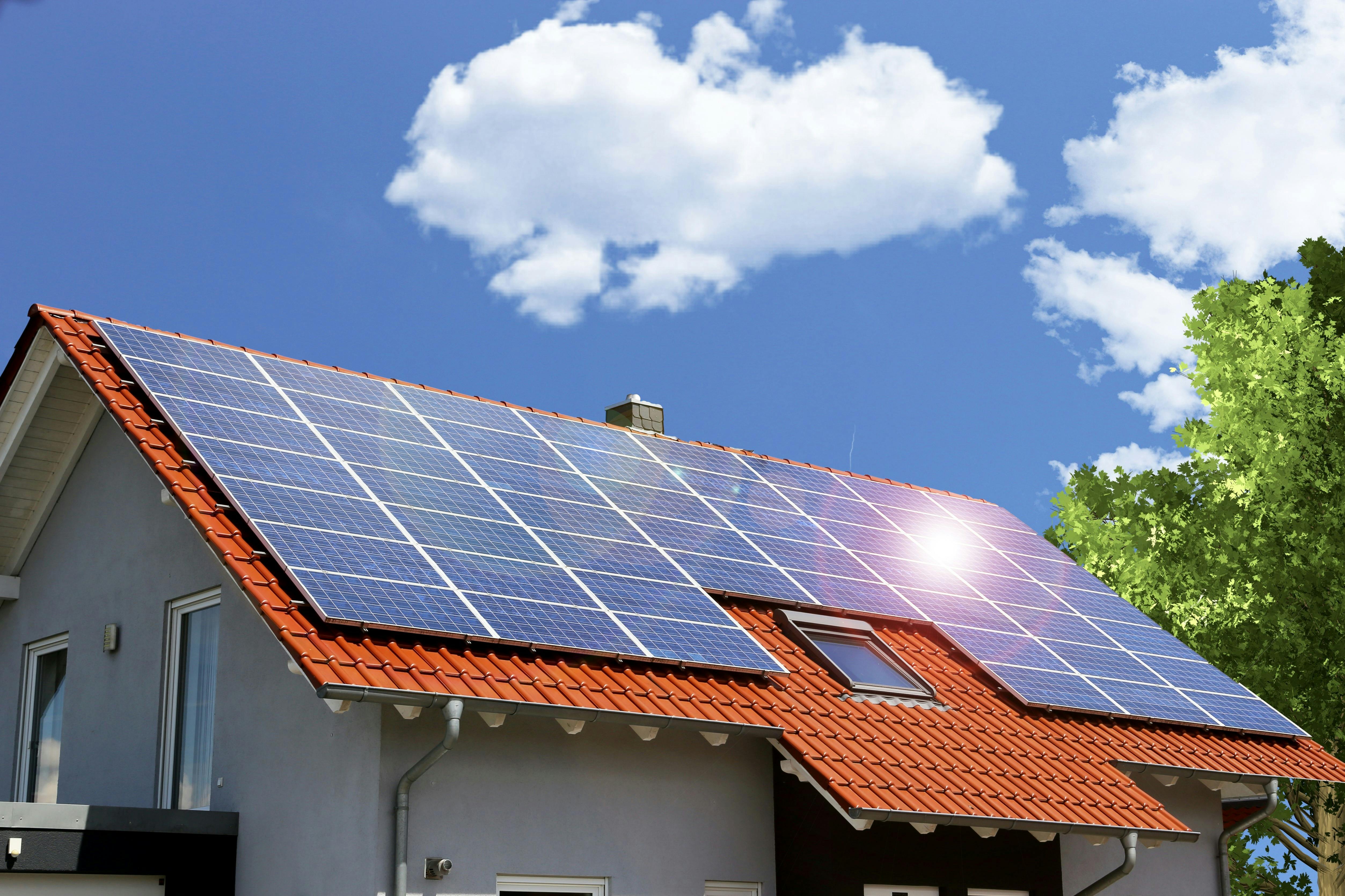 Enercoop - consommation d'électricité - économie d'énergie - production d'énergie renouvelable - baisser sa facture d'électricité - production photovoltaïque