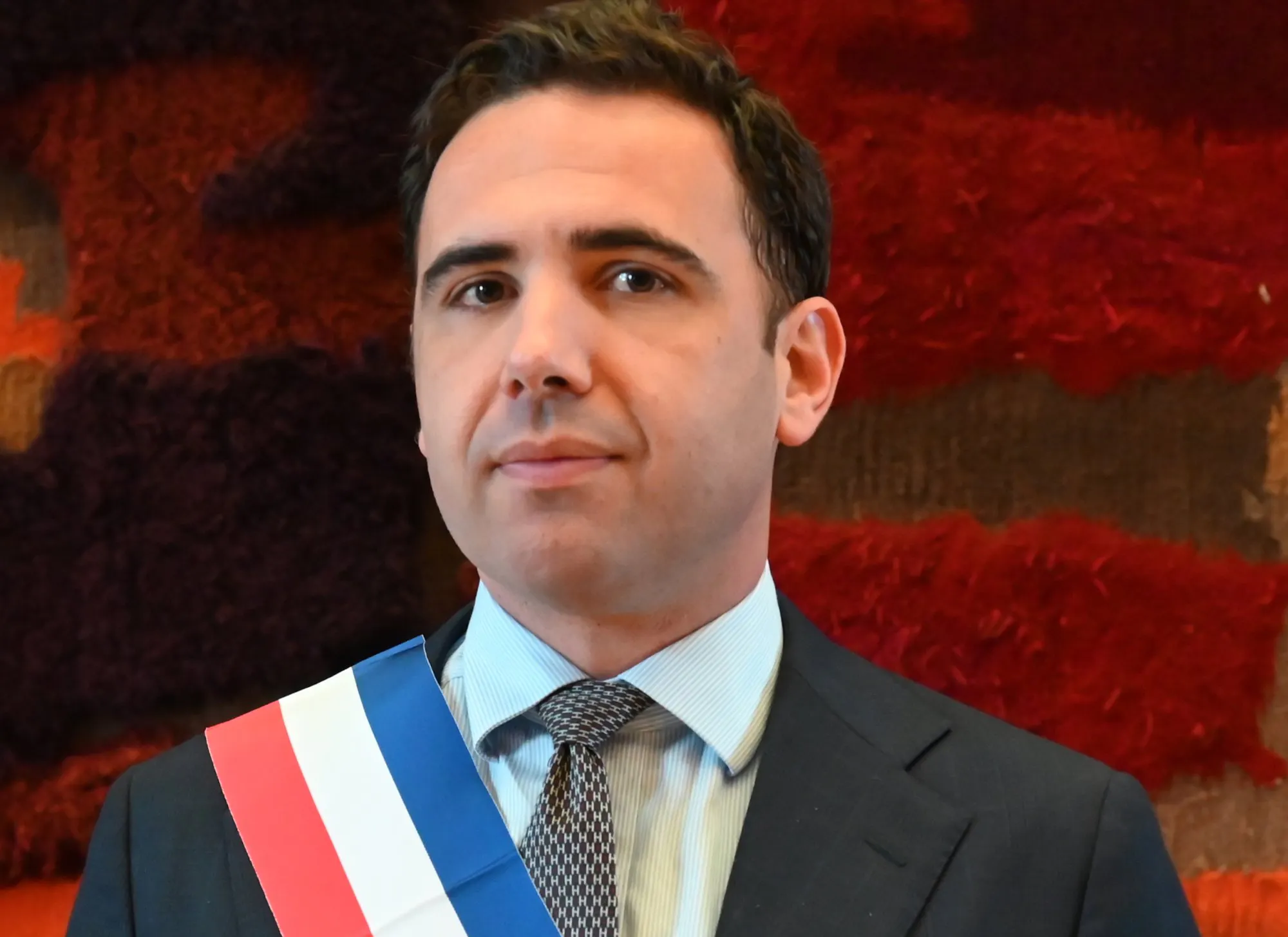 Charles Landre élu maire du Creusot (dossier de presse)