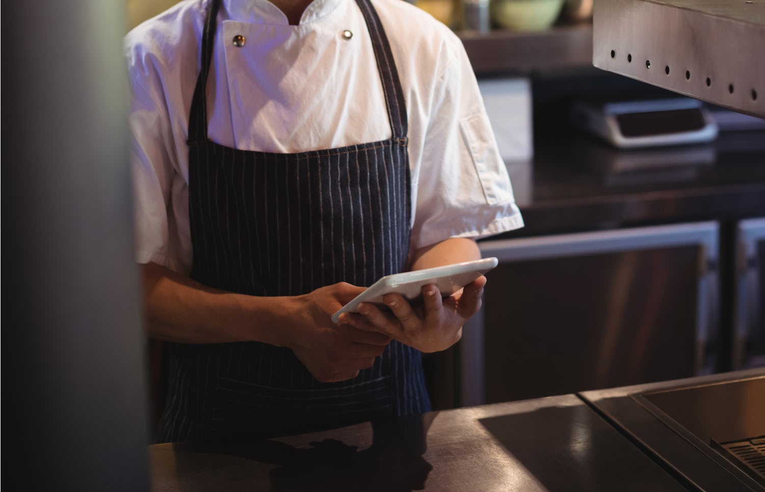 Leveraging on technology in a cloud kitchen cloudkitchen-technology-chefcollective-australia