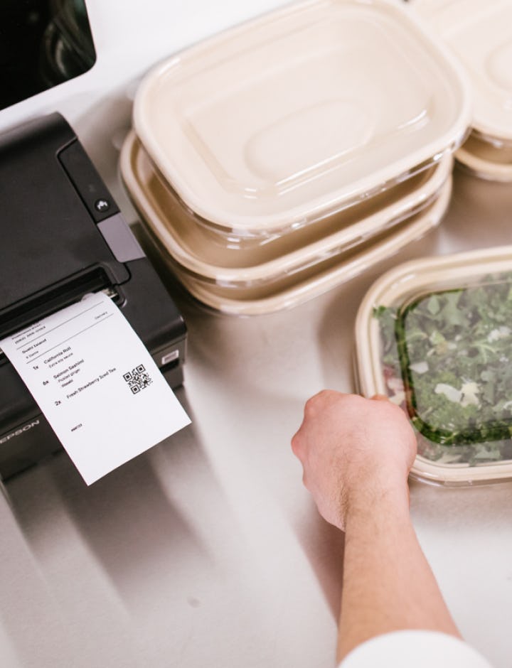 Food packaging used in a Ghost kitchen, KitchenPlus India food-packing-used-in-ghost-kitchen-kitchenplus-india