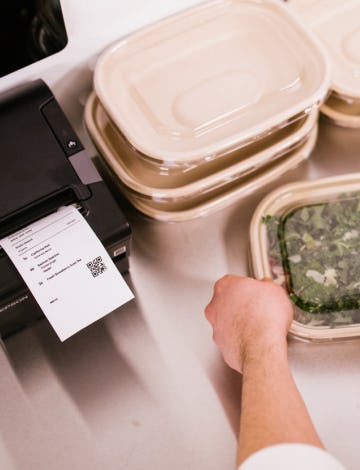 Food packaging used in a delivery kitchen, KitchenPlus India food-packing-used-in-delivery-kitchen-kitchenplus-india