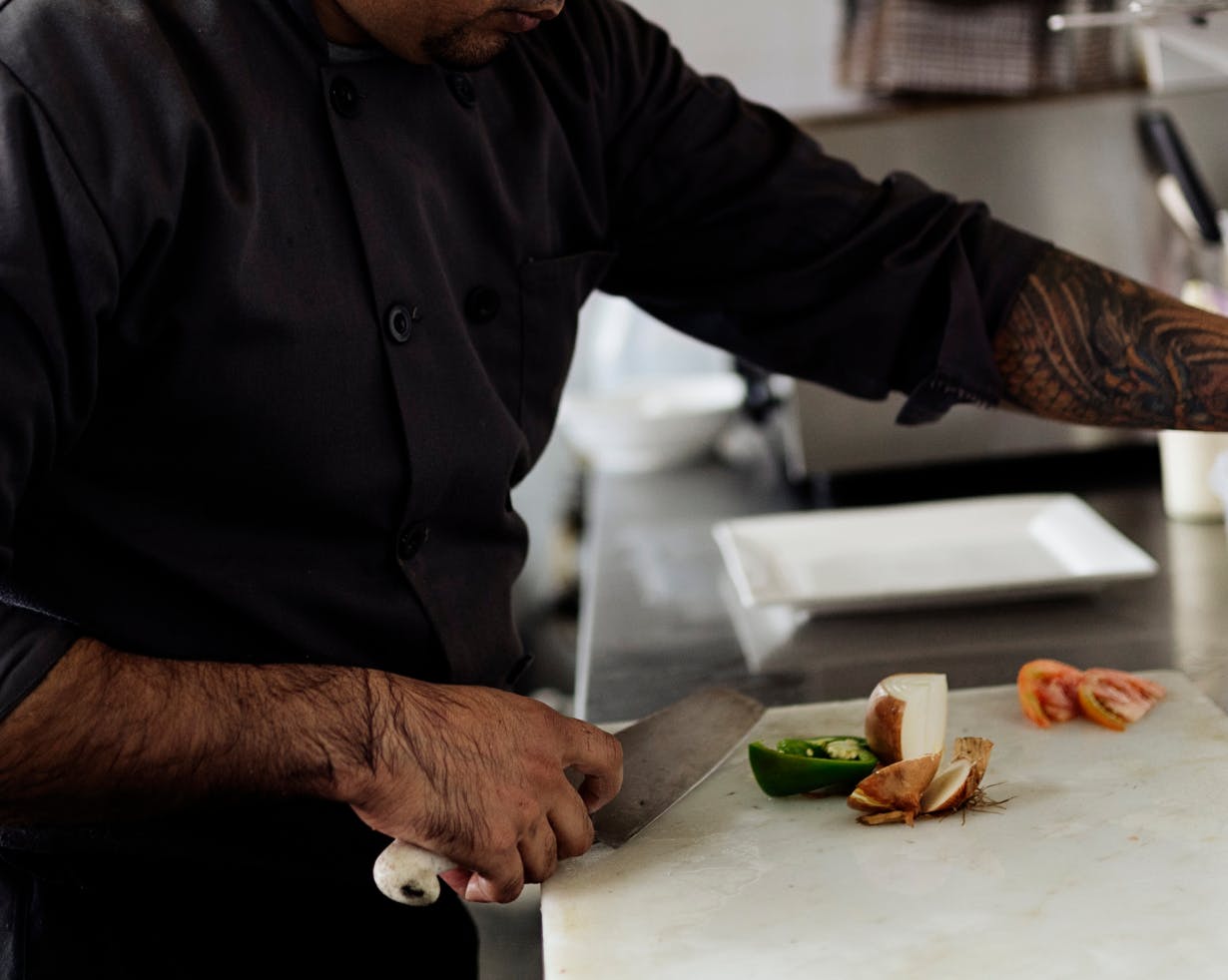 chef-prep-food-cloudkitchens-kitchenconnect-malaysia